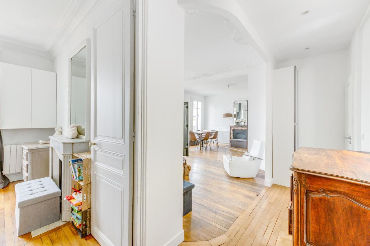 Place De La Mairie Apartment Levallois-Perret Exterior photo